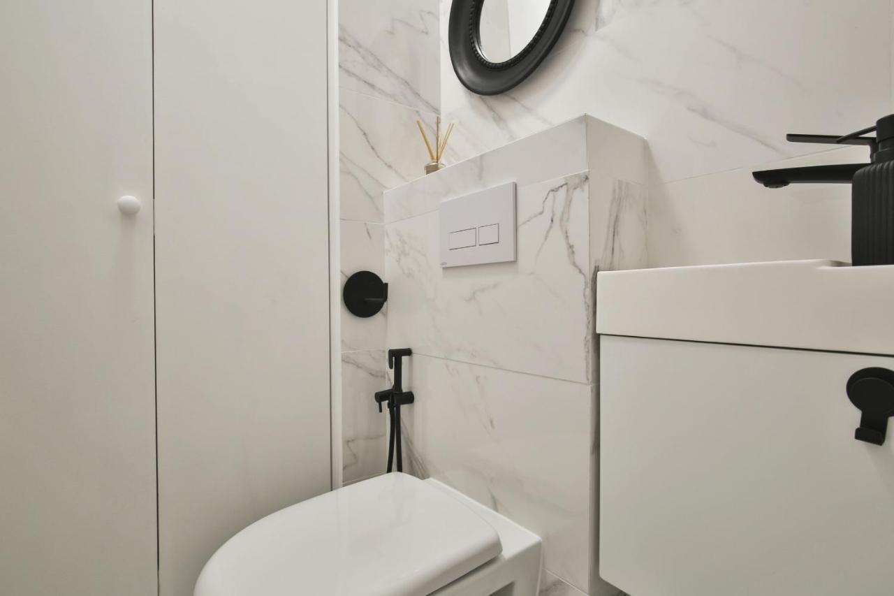 Sublime Appartement Vue Mer. Parking/Piscine/Clim Villefranche-sur-Mer Luaran gambar