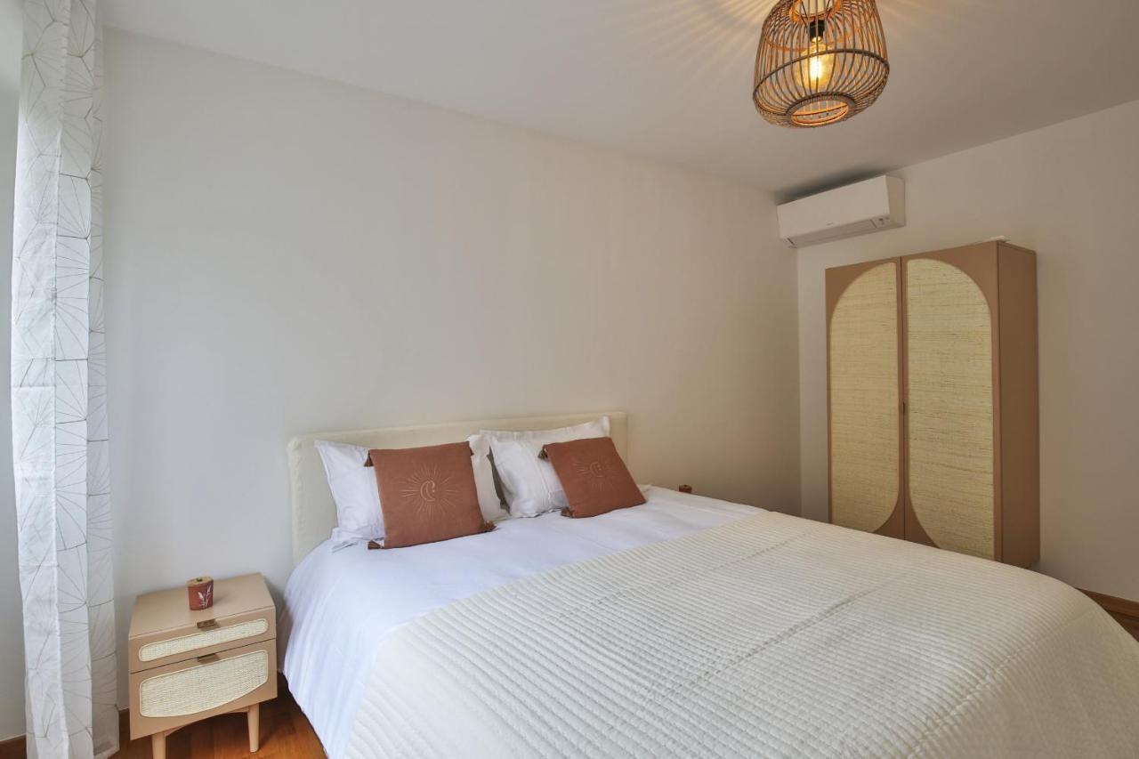 Sublime Appartement Vue Mer. Parking/Piscine/Clim Villefranche-sur-Mer Luaran gambar